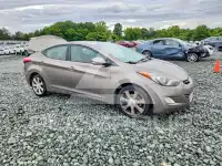 2013 Hyundai Elantra фото
