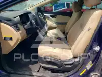 2013 Hyundai Elantra photo