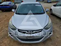 2013 Hyundai Elantra photo