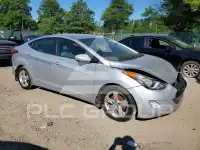 2013 Hyundai Elantra photo