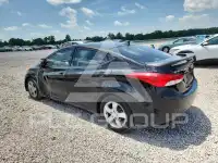 2013 Hyundai Elantra photo