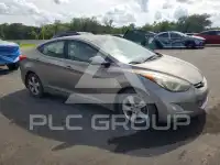 2013 Hyundai Elantra photo