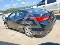2013 Hyundai Elantra photo