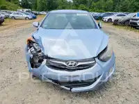 2013 Hyundai Elantra photo