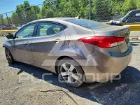 2013 Hyundai Elantra фото