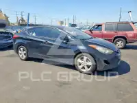 2013 Hyundai Elantra photo