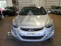 2013 Hyundai Elantra photo