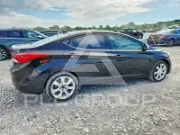 2013 Hyundai Elantra photo
