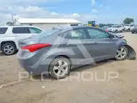 2013 Hyundai Elantra photo