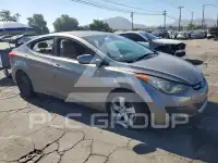 2013 Hyundai Elantra фото