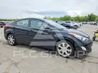2013 Hyundai Elantra photo