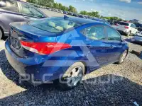 2013 Hyundai Elantra photo