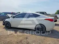 2013 Hyundai Elantra photo