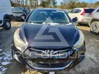 2013 Hyundai Elantra photo