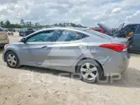 2013 Hyundai Elantra photo