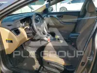 2013 Hyundai Elantra photo