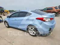 2013 Hyundai Elantra photo