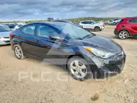 2013 Hyundai Elantra фото