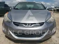 2013 Hyundai Elantra photo