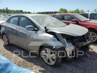 2013 Hyundai Elantra фото