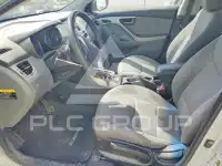 2013 Hyundai Elantra photo