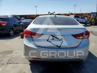 2013 Hyundai Elantra photo