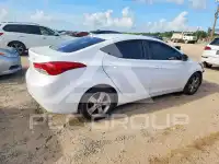 2013 Hyundai Elantra photo