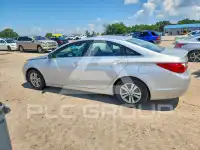 2013 Hyundai Sonata photo
