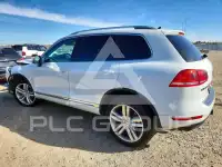 2013 Volkswagen Touareg фото