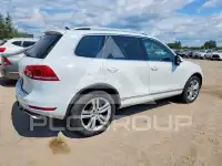 2013 Volkswagen Touareg фото