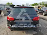 2013 Volkswagen Touareg фото