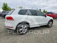 2013 Volkswagen Touareg фото