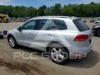 2013 Volkswagen Touareg фото