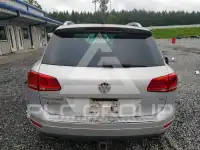 2013 Volkswagen Touareg фото