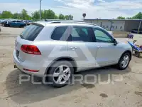 2013 Volkswagen Touareg фото