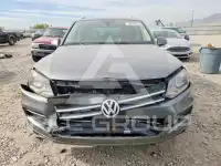 2013 Volkswagen Touareg photo