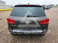 2013 Volkswagen Touareg фото
