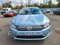 2013 Volkswagen Passat фото