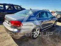 2013 Volkswagen Passat photo