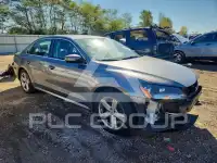 2013 Volkswagen Passat photo