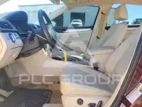 2013 Volkswagen Passat photo