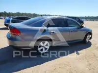 2013 Volkswagen Passat photo