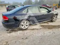 2013 Volkswagen Passat photo