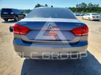 2013 Volkswagen Passat photo
