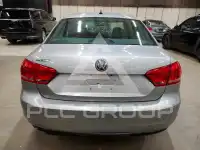 2013 Volkswagen Passat фото