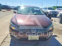 2013 Volkswagen Passat photo