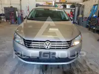 2013 Volkswagen Passat фото