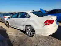 2013 Volkswagen Passat photo