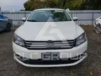2013 Volkswagen Passat photo