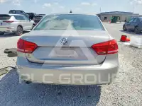 2013 Volkswagen Passat фото